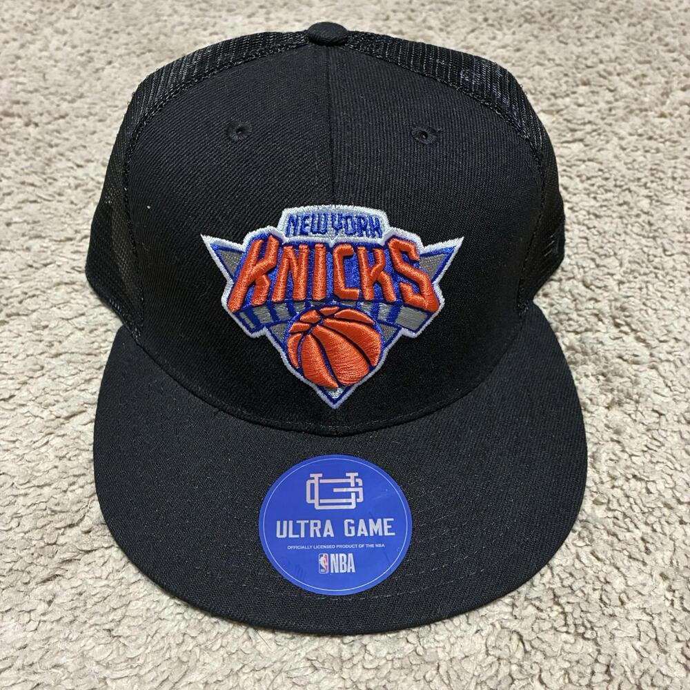 New York Knicks  Black baseball hat  cap Ultra Game NBA mesh